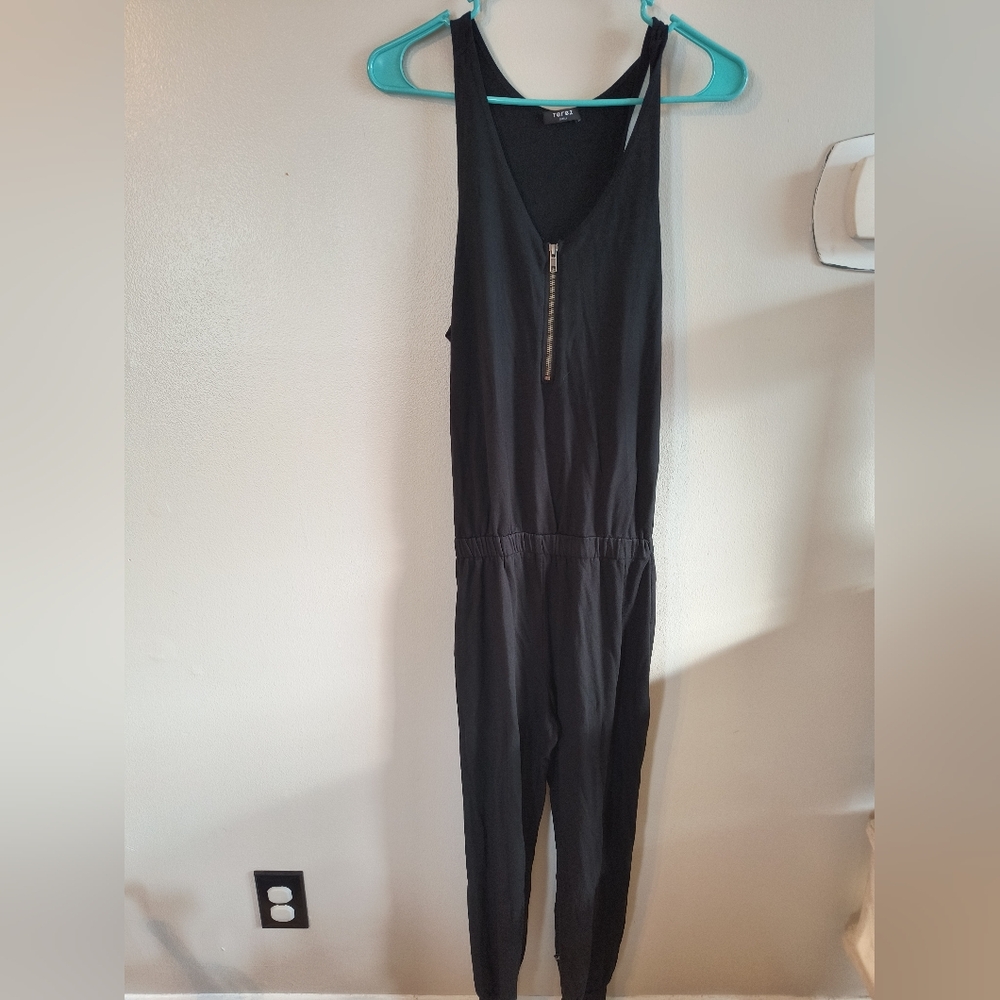 Black Sleeveless Jumpsuit